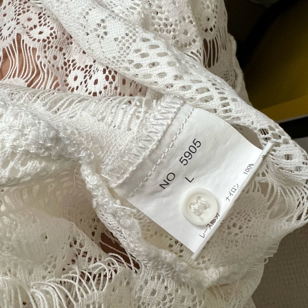 [Free add on item] Vintage delicate ruffled lace top - Picture 8 of 9